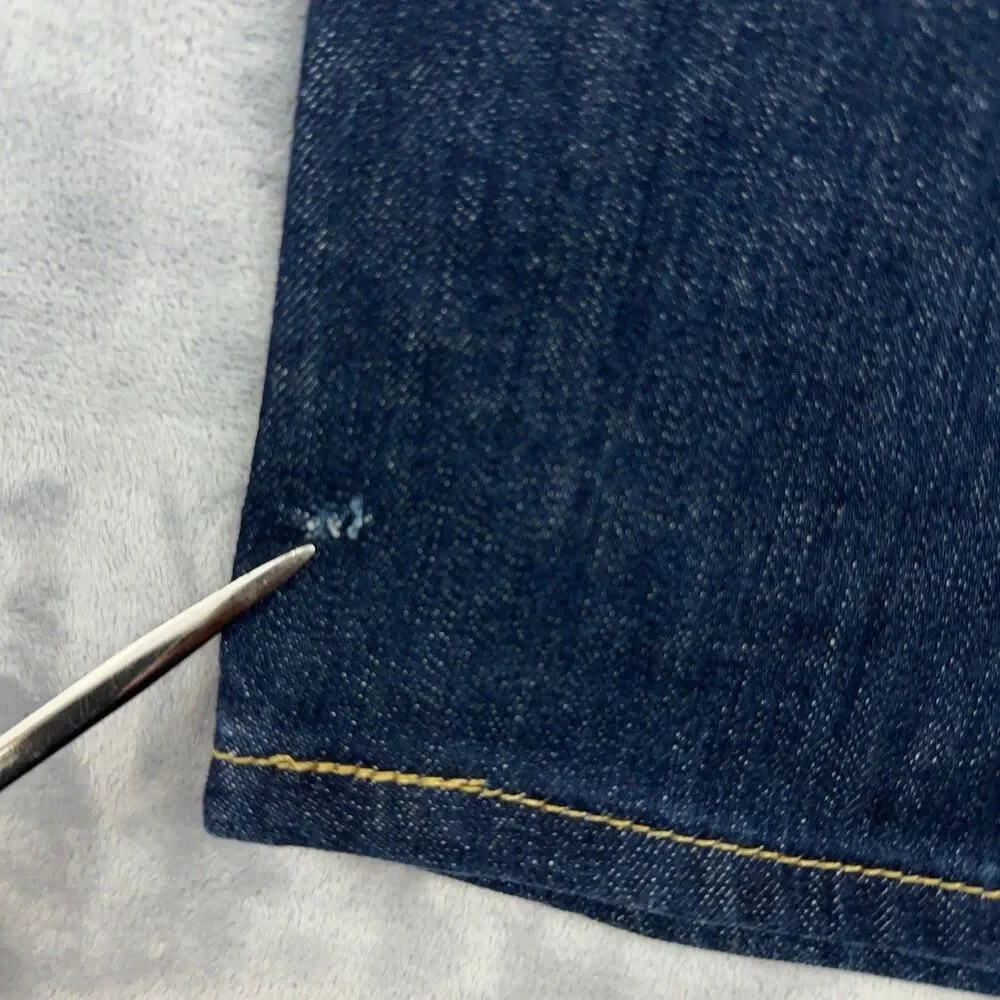 Levi's 513 Jeans Mens Size 33x30 Blue Slim Straight 5 Pocket Denim Dark Wash